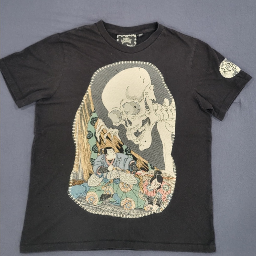 Rebels Black Tee with Edgy Graphic